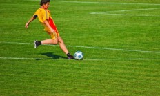 澳网次回合对决在即！上海海港演练定位球，切尔西密集防守应对